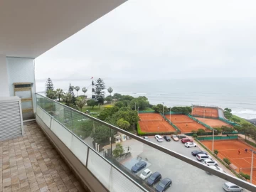 Departamento en Miraflores frente al mar en Malecón Cisneros
