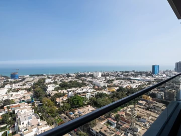 Penthouse en venta en The Grand, San Isidro: 310 m² con terrazas y vista al mar