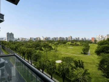 Departamento de 311 m² en San Isidro con vista al Golf, la ciudad y el mar