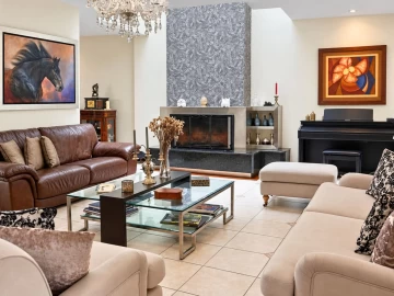 Casa en venta en calle Las Garzas, San Isidro, con amplia terraza y cuatro dormitorios